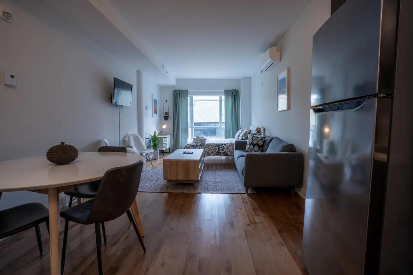 Rozenhaus Montreal Hotel Экстерьер фото