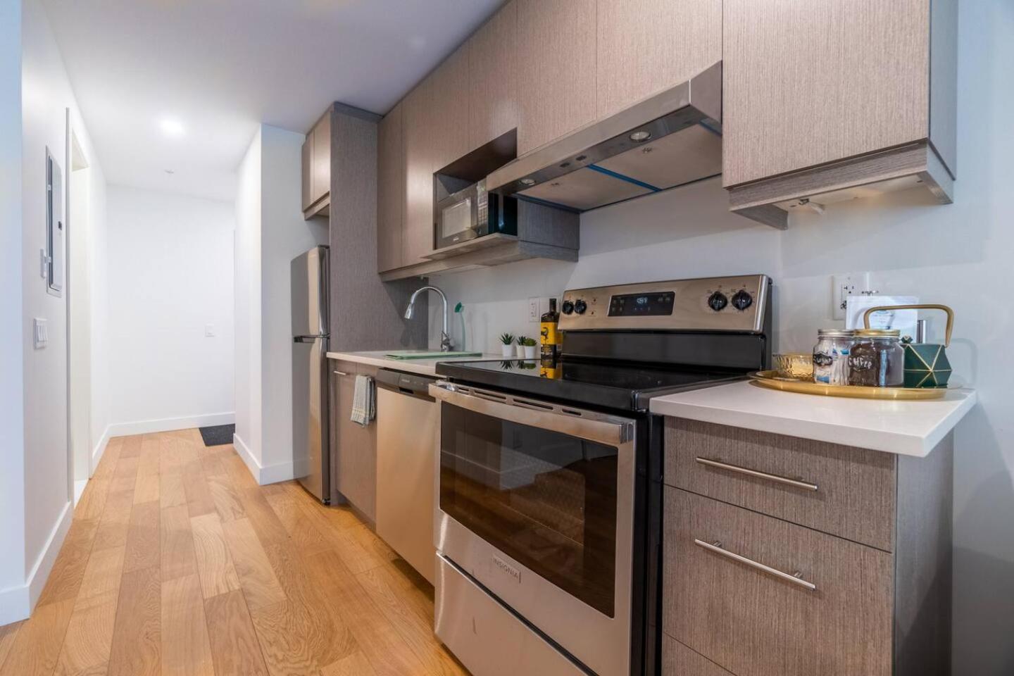 Rozenhaus Montreal Hotel Экстерьер фото
